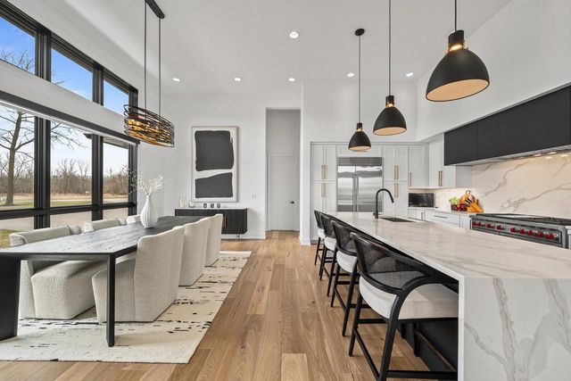 W4536 W Lakeview Glen DRIVE, Lake Geneva, WI 53147