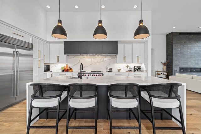 W4536 W Lakeview Glen DRIVE, Lake Geneva, WI 53147