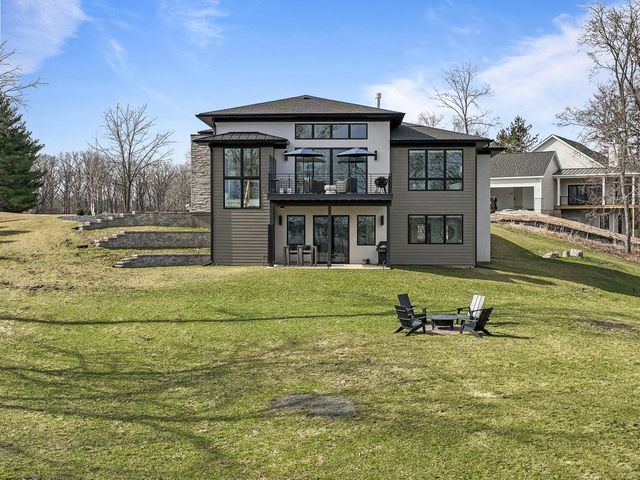 W4536 W Lakeview Glen DRIVE, Lake Geneva, WI 53147
