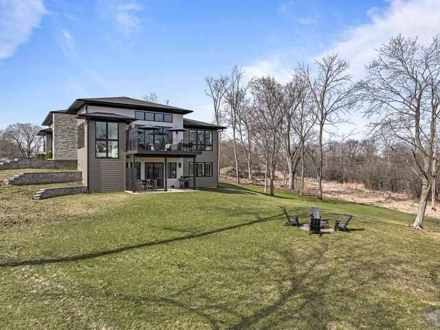 W4536 W Lakeview Glen DRIVE, Lake Geneva, WI 53147