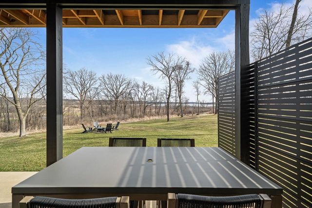 W4536 W Lakeview Glen DRIVE, Lake Geneva, WI 53147