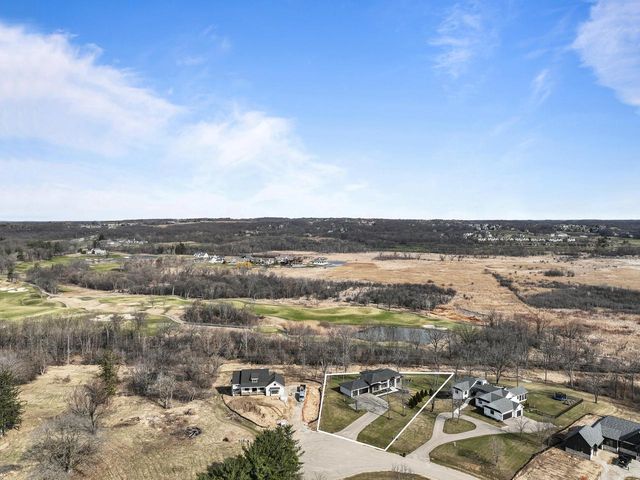 W4536 W Lakeview Glen DRIVE, Lake Geneva, WI 53147