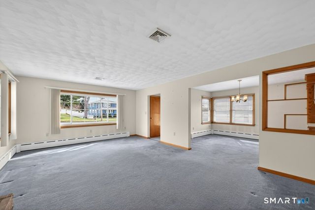 238 West Street, Southington, CT 06479