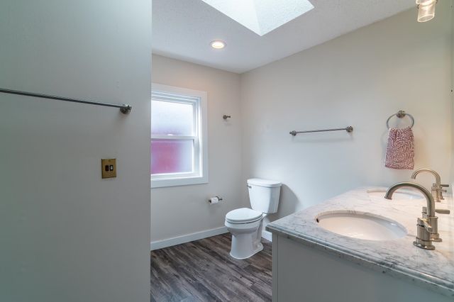 980 Lane 221B Hamilton Lake, Hamilton, IN 46742