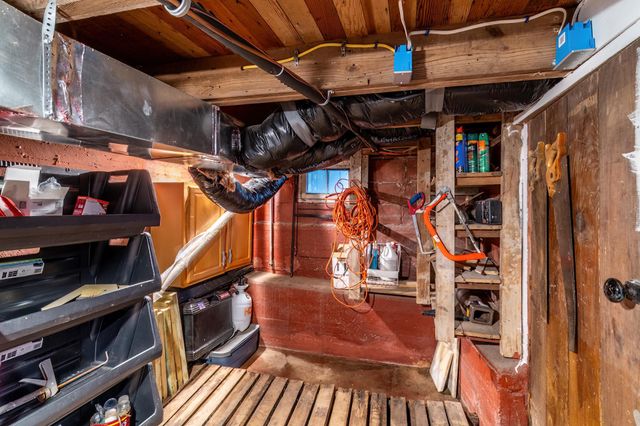 980 Lane 221B Hamilton Lake, Hamilton, IN 46742