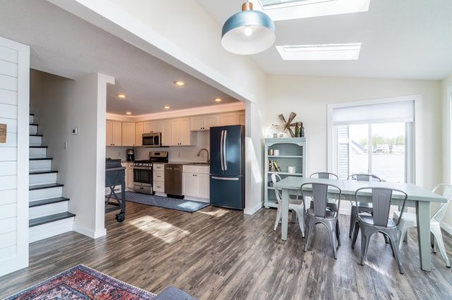 980 Lane 221B Hamilton Lake, Hamilton, IN 46742