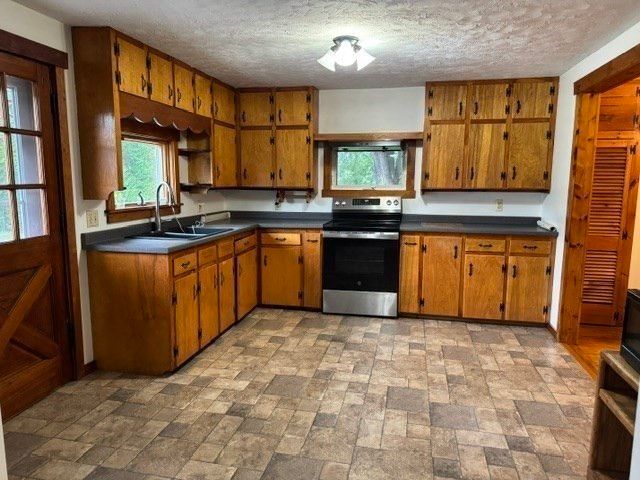 72 W Orange Rd, Orange, MA 01364