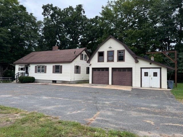 72 W Orange Rd, Orange, MA 01364