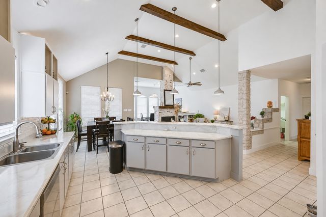 6017 Baskerville Drive, Rowlett, TX 75087