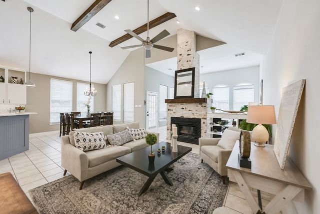 6017 Baskerville Drive, Rowlett, TX 75087