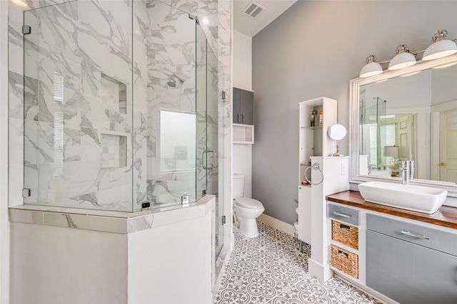 6017 Baskerville Drive, Rowlett, TX 75087