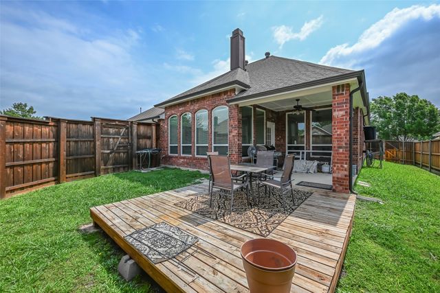 6017 Baskerville Drive, Rowlett, TX 75087