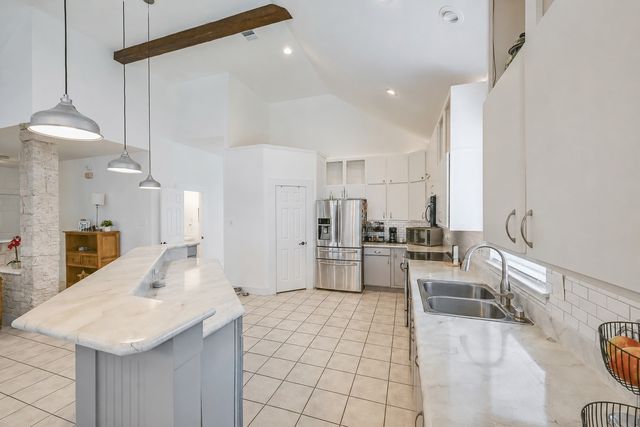 6017 Baskerville Drive, Rowlett, TX 75087