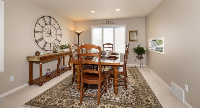 916 42nd Avenue N, Fargo, ND 58102