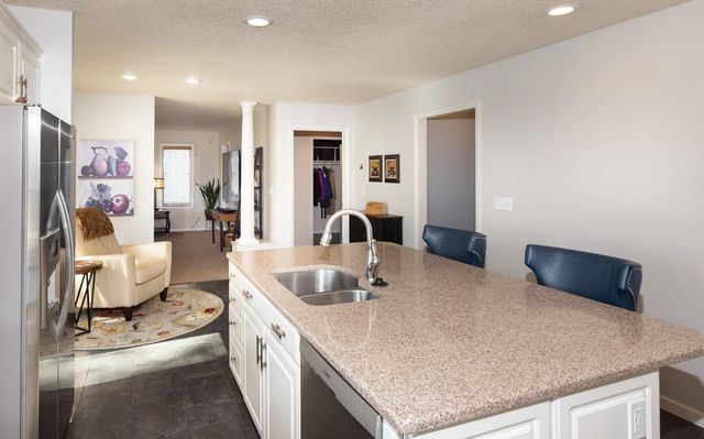 916 42nd Avenue N, Fargo, ND 58102