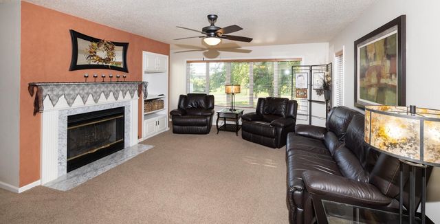 916 42nd Avenue N, Fargo, ND 58102