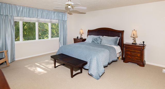 916 42nd Avenue N, Fargo, ND 58102