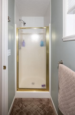 916 42nd Avenue N, Fargo, ND 58102