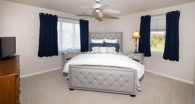 916 42nd Avenue N, Fargo, ND 58102