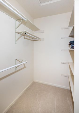 916 42nd Avenue N, Fargo, ND 58102