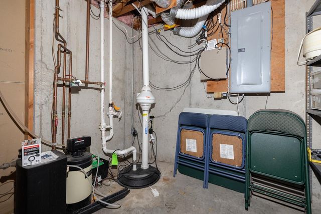 916 42nd Avenue N, Fargo, ND 58102