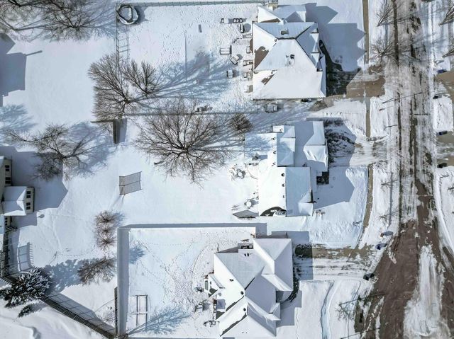 916 42nd Avenue N, Fargo, ND 58102