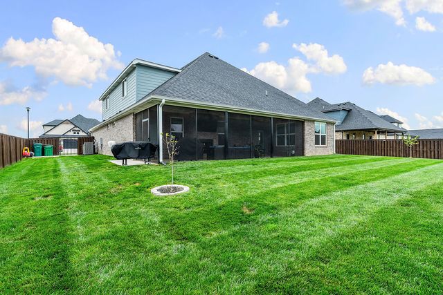 1200 Montieri Drive, Centerton, AR 72719