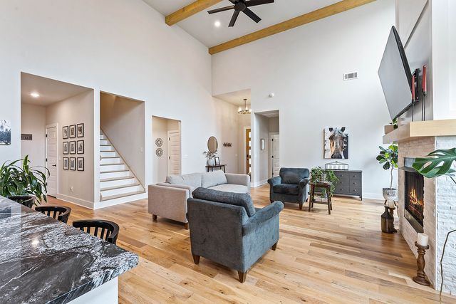 1200 Montieri Drive, Centerton, AR 72719