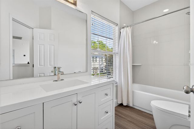 810 LAKE EVALYN DRIVE, Celebration, FL 34747