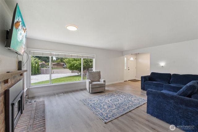 5502 82nd Street Ct E, Puyallup, WA 98371