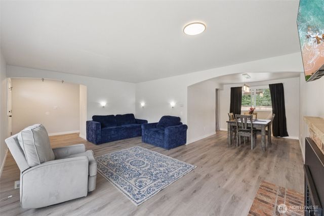 5502 82nd Street Ct E, Puyallup, WA 98371