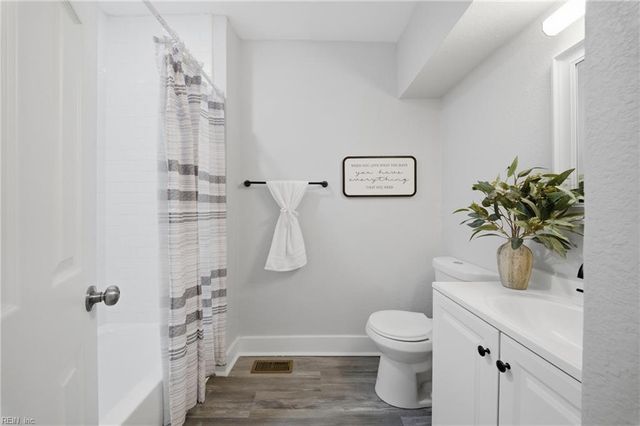 9219 1st View ST, Norfolk, VA 23503