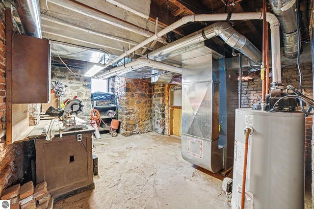 220 N Main Street, St Louis, MI 48880