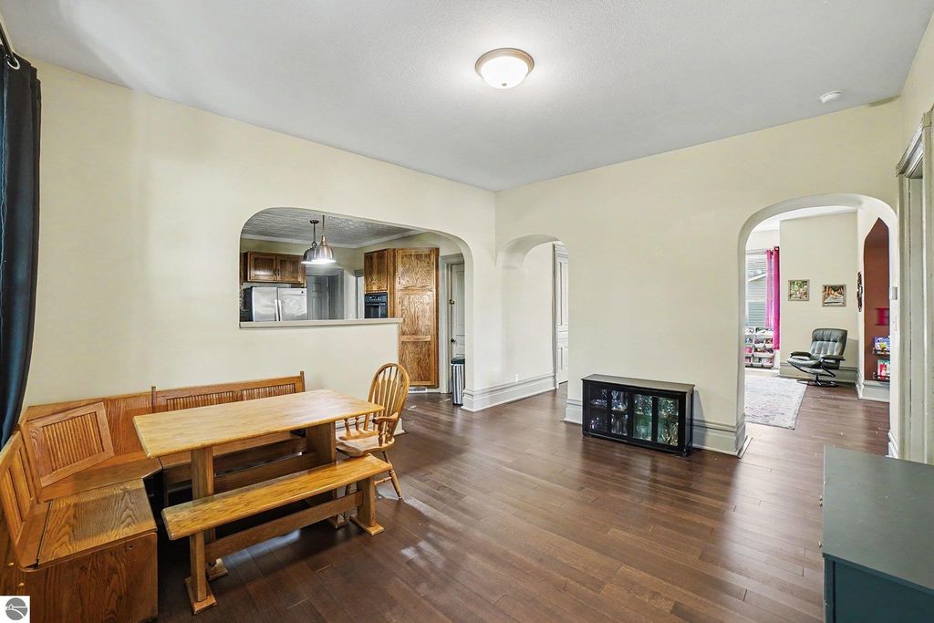 Image 11 of property listing at 220 N Main Street, St Louis, MI 48880