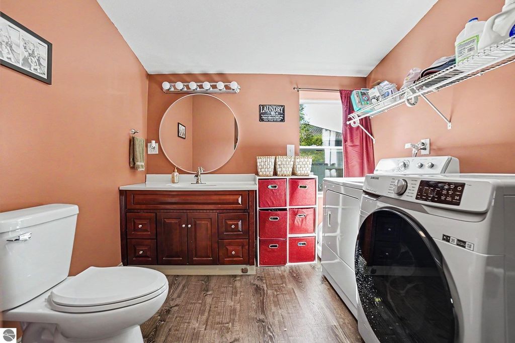 Image 31 of property listing at 220 N Main Street, St Louis, MI 48880