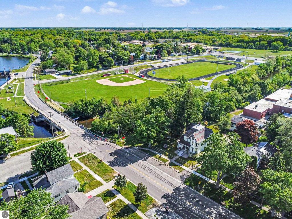 Image 39 of property listing at 220 N Main Street, St Louis, MI 48880