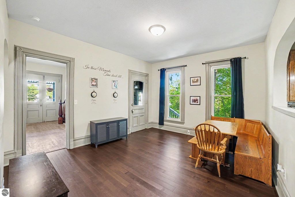 Image 9 of property listing at 220 N Main Street, St Louis, MI 48880