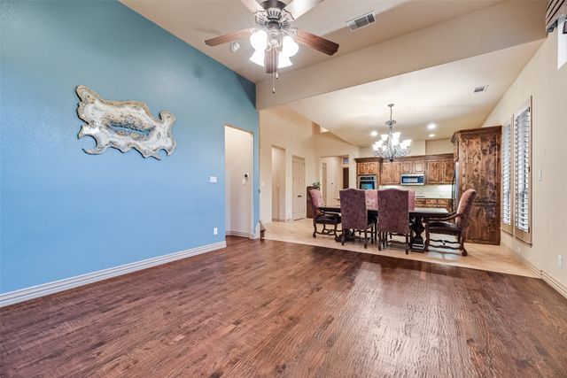 4020 E Hill Drive, Irving, TX 75038