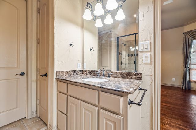 4020 E Hill Drive, Irving, TX 75038