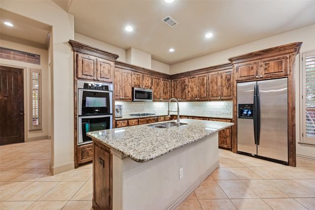 4020 E Hill Drive, Irving, TX 75038