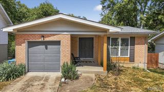 2215 Apple Bud Lane, St Louis, MO 63125
