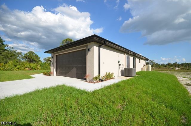 1234 Bermar ST, Fort Myers, FL 33913