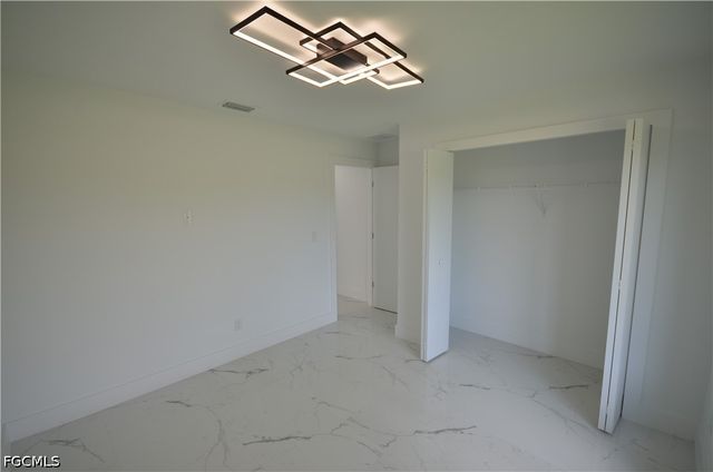 1234 Bermar ST, Fort Myers, FL 33913