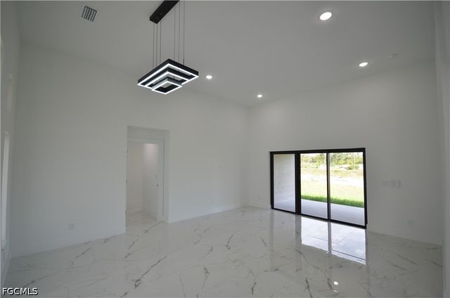 1234 Bermar ST, Fort Myers, FL 33913