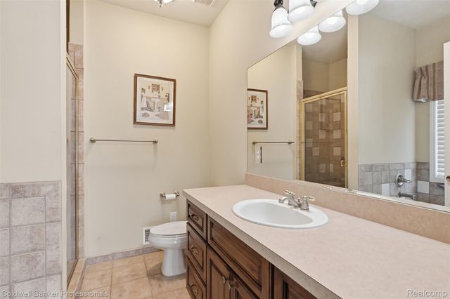 1678 Cassady Place Drive 29, Plymouth, MI 48170