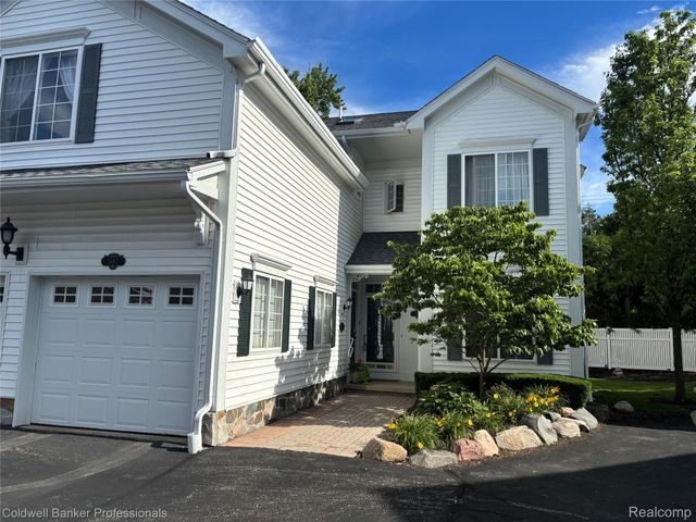 1678 Cassady Place Drive 29, Plymouth, MI 48170