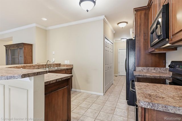 1678 Cassady Place Drive 29, Plymouth, MI 48170