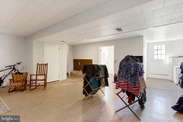 4 HILL ST, Hanover, PA 17331