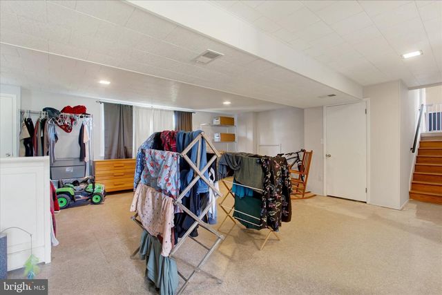 4 HILL ST, Hanover, PA 17331