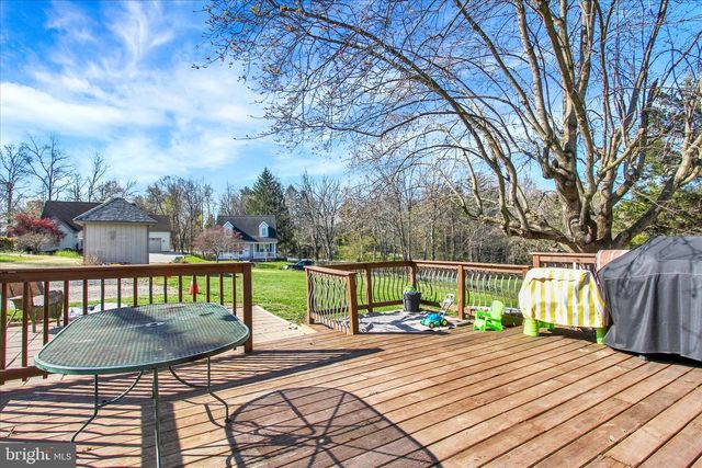 4 HILL ST, Hanover, PA 17331
